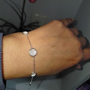 Elegant Silver Bracelet with Sparkling Accents